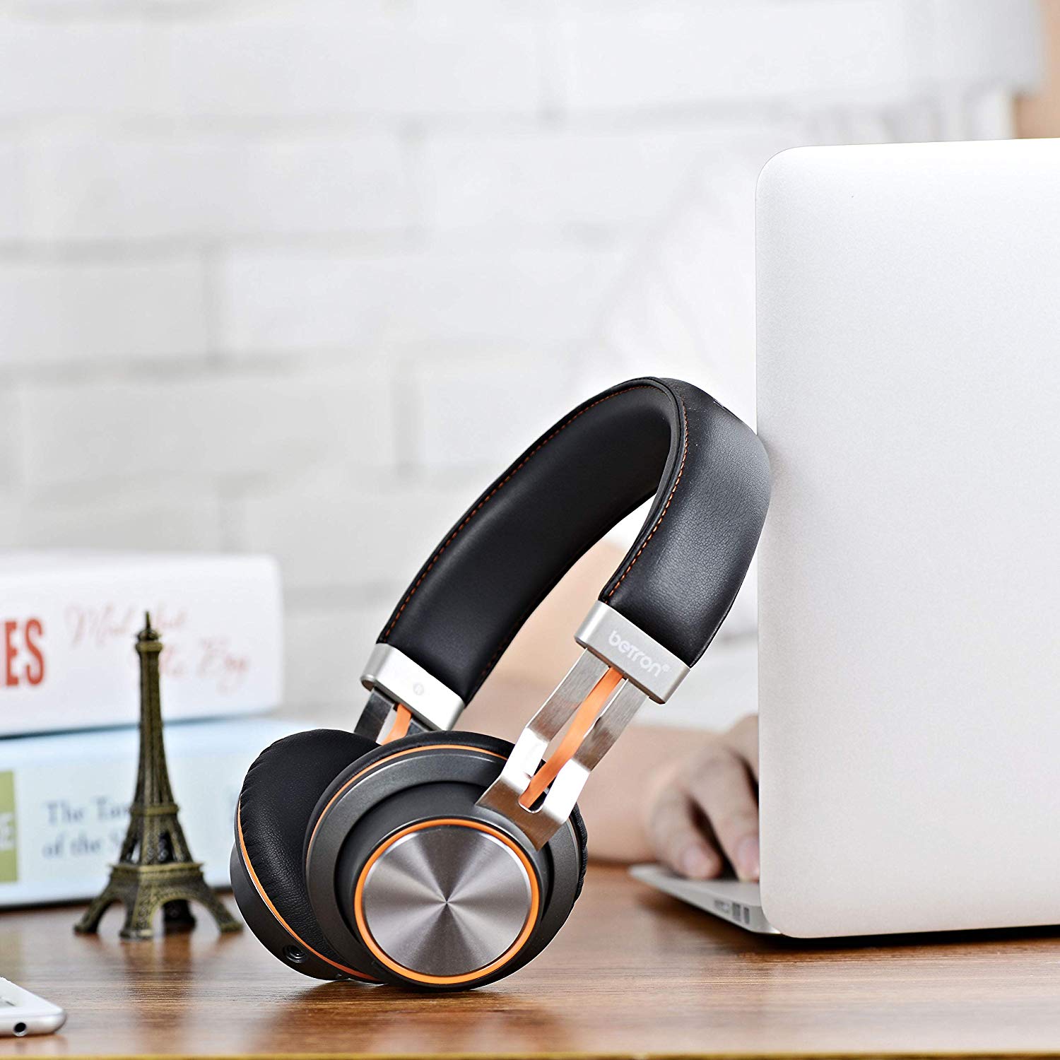 Win a Pair of Betron S2 Wireless Headphones