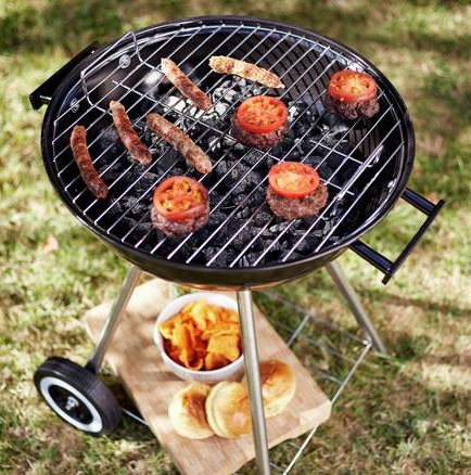 Win a Kettle BBQ Set