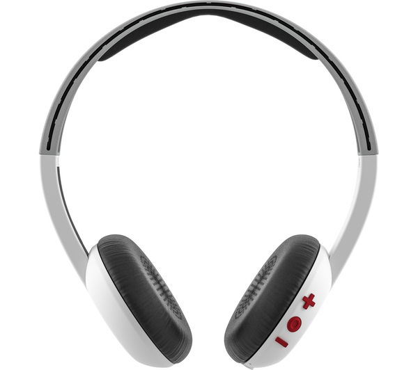 Win a pair of Skullcandy Uproar Headphones!